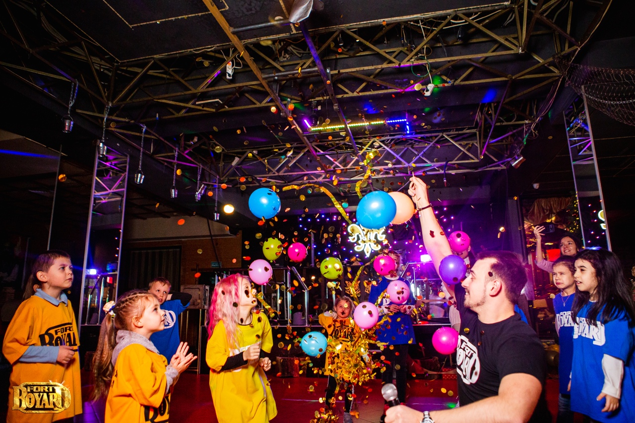 Украсим площадку